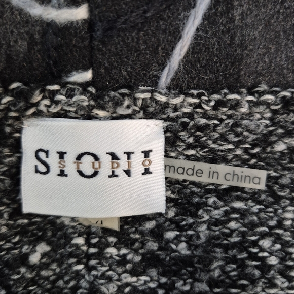 Sioni Studios Sleeveless Cardigan - Size XL - Picture 11 of 13